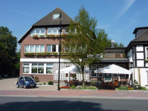 Гостиница Akzent Hotel Zur Wasserburg  Харпштедт